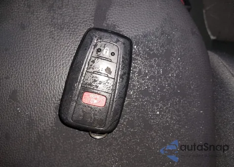 2024 Toyota Rav4 Xle z USA, uszkodzony, nr VIN 2T3P1RFV8RC442232